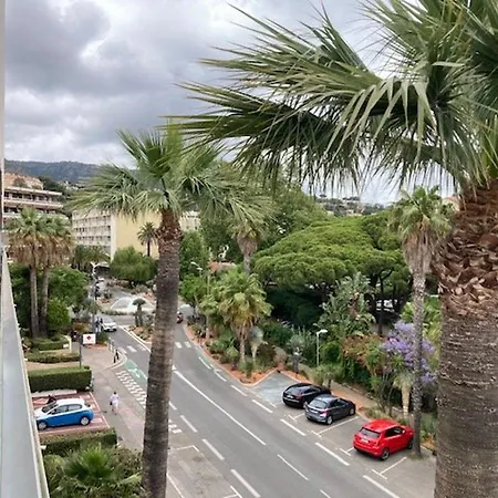 Apartment Climatise 2 Etoiles Avec Balcon, Proche Et Centre - - Fr-1-308-199 *